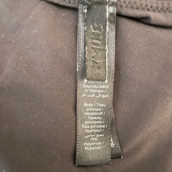 Skims Girl Kids Black Activewear Camisole Tank Top Shelf Bra Small S/P/CH - Picture 3 of 6